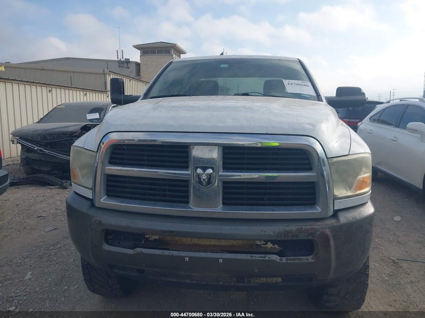 3D7TT2CT2BG638101 2011 Ram 2500 5.7 Ram Ram St white
