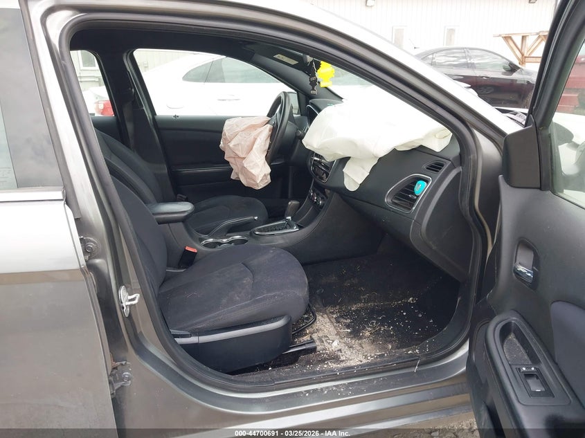 2012 Chrysler 200 Lx