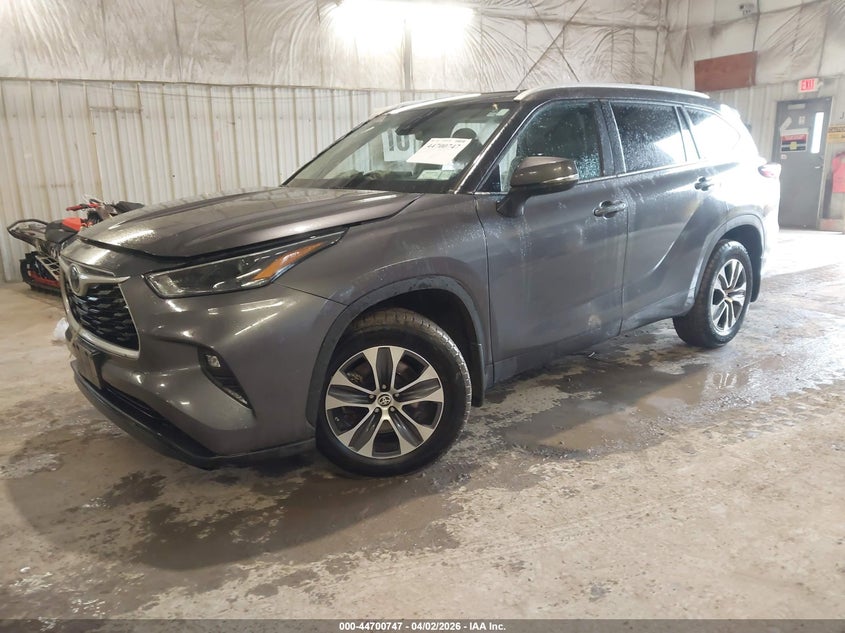 2022 Toyota Highlander Xle