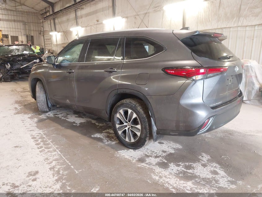 2022 Toyota Highlander Xle