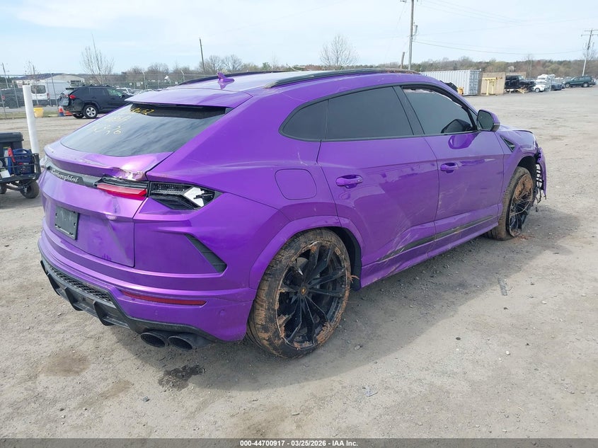 2022 Lamborghini Urus Graphite Capsule/Pearl Capsule