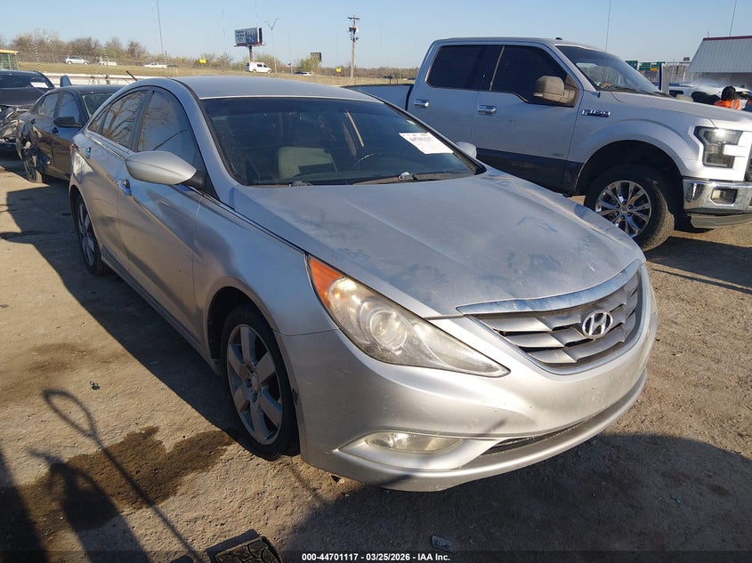 2013 HYUNDAI SONATA SE
