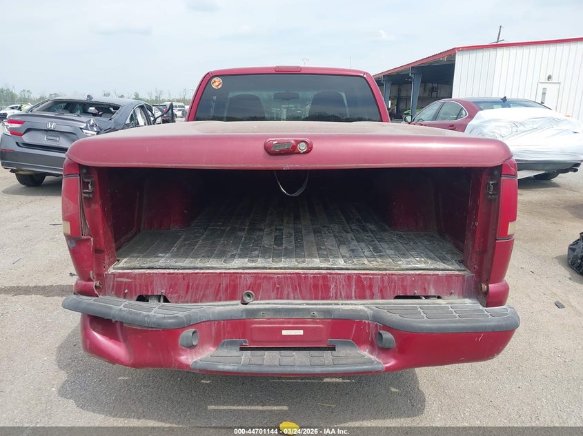 2001 GMC Sonoma Sls VIN: 1GTCS19W018133784 Lot: 44701144