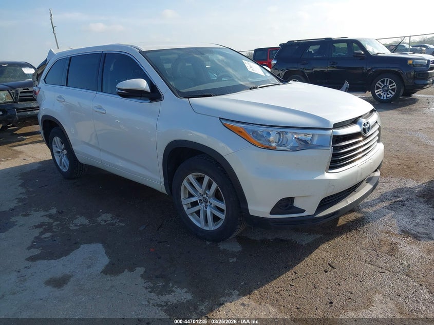 2016 Toyota Highlander Le