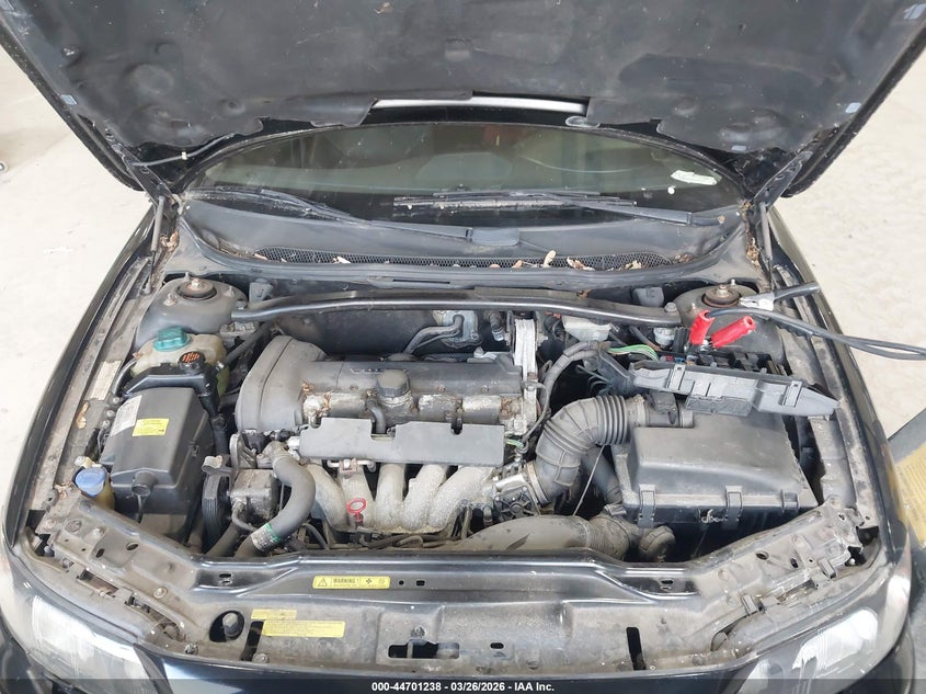 2001 Volvo S60 2.4 VIN: YV1RS61R212071587 Lot: 44701238