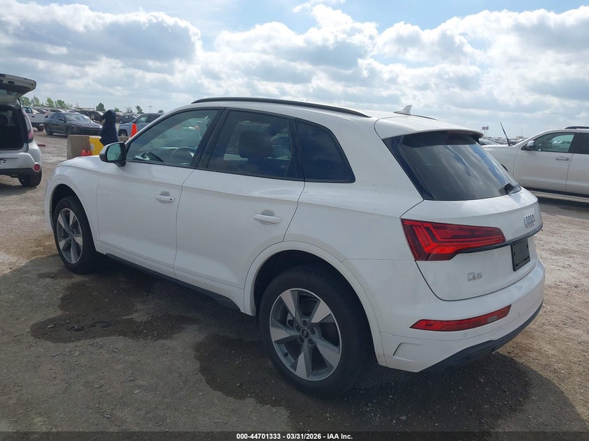 Vin: wa1bbafy6r2123559, lot: 45198464, audi q5 premium plus 40 tfsi quattro s tronic 20243