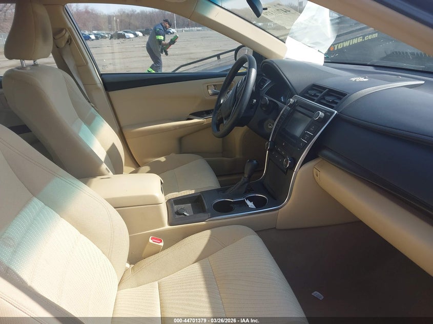 2015 Toyota Camry Le