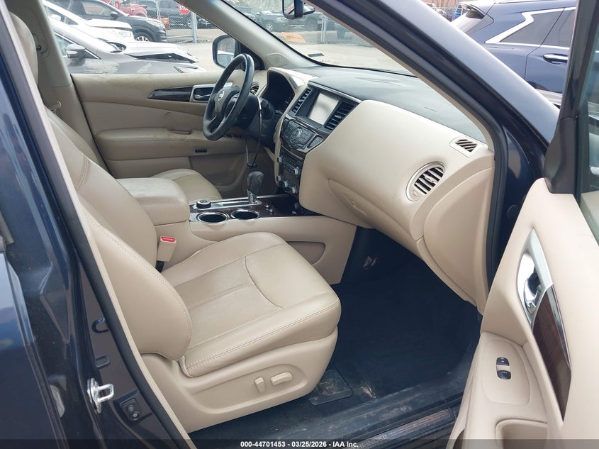 2016 Nissan Pathfinder Platinum