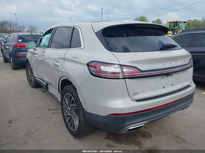 2019 Lincoln Nautilus Reserve