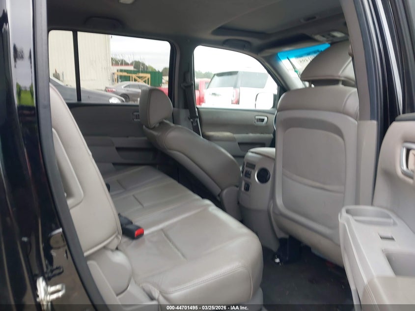 5FNYF4H56CB009560 2012 Honda Pilot 3.5 Ex-L black