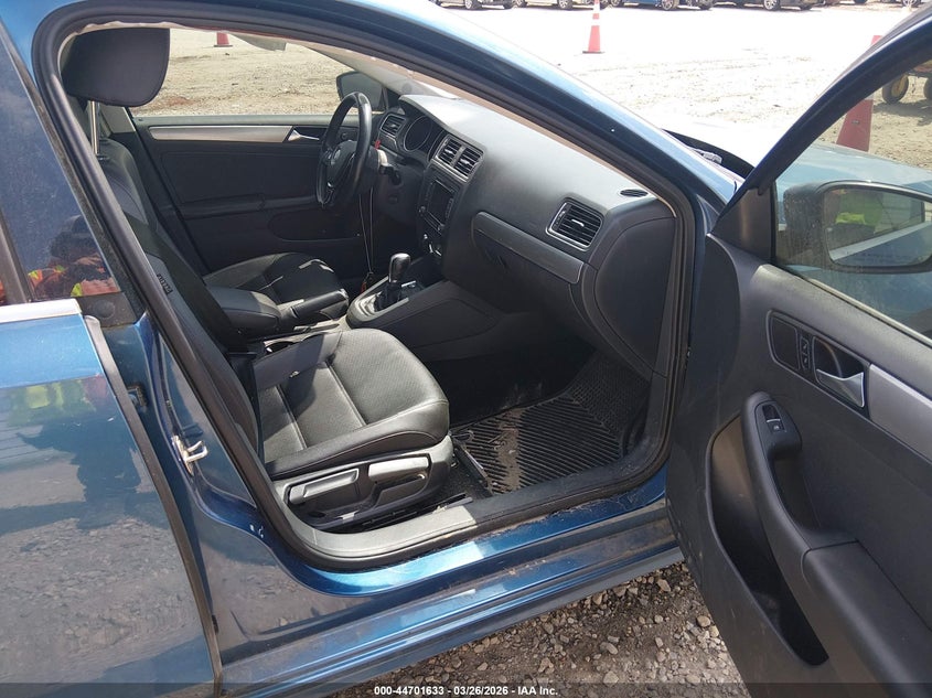2015 VOLKSWAGEN JETTA
