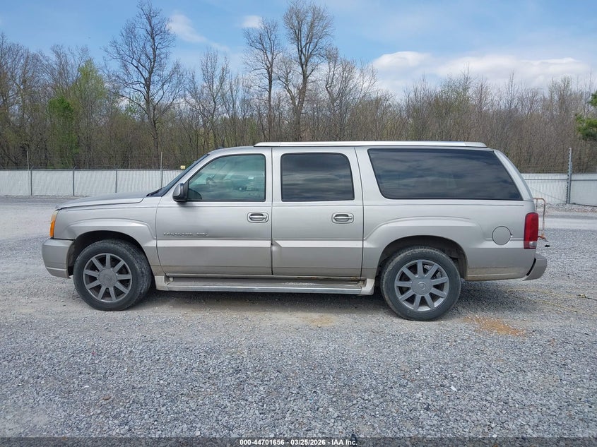 2005 Cadillac Escalade Esv Platinum Edition VIN: 3GYFK66NX5G260610 Lot: 44701656