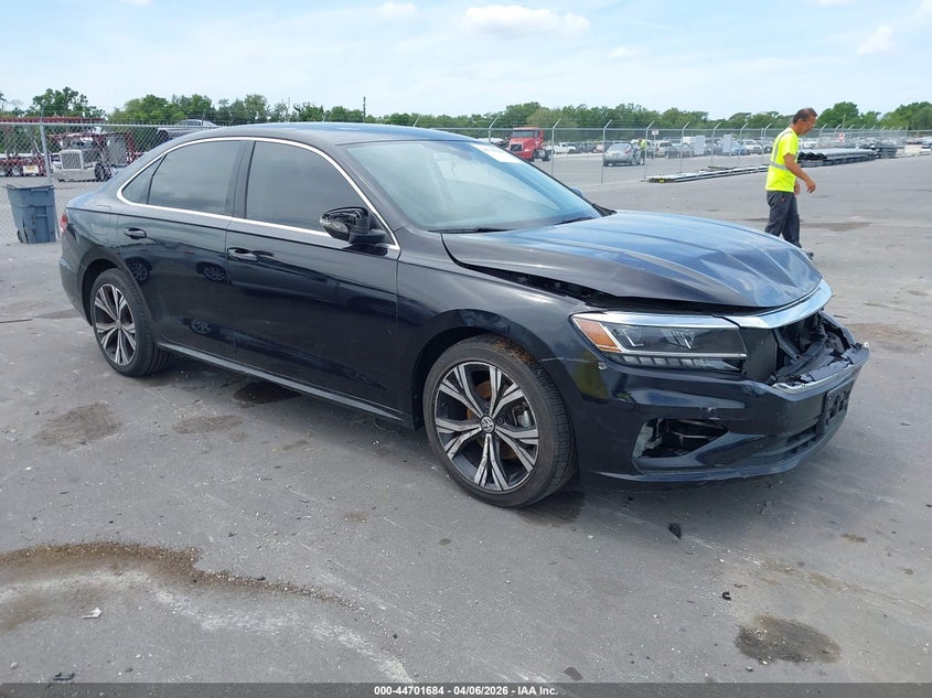 2022 Volkswagen Passat 2.0T Se