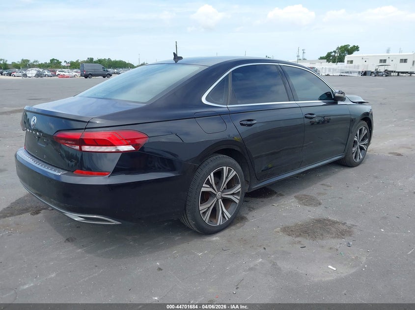 2022 Volkswagen Passat 2.0T Se
