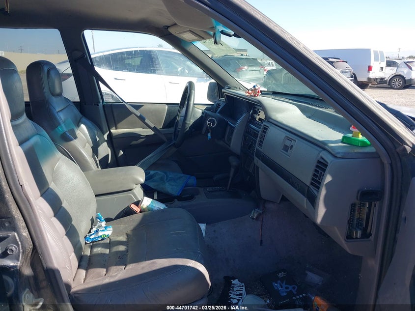 1995 Jeep Grand Cherokee Laredo