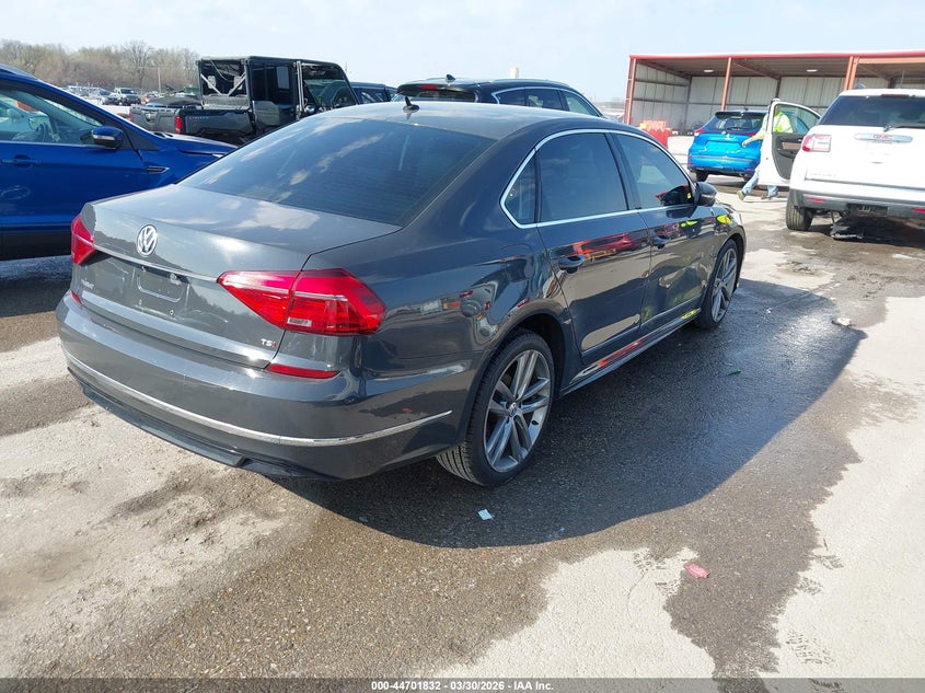 2016 Volkswagen Passat 1.8T R-Line