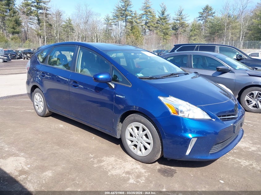 2013 TOYOTA PRIUS V THREE