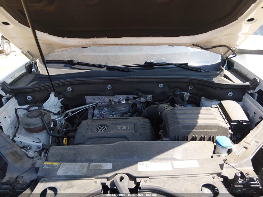 2020 Volkswagen Atlas Cross Sport 2.0T Sel/2.0T Sel Premium/2.0T Sel Premium R-Line/2.0T Sel R-Line VIN: 1V2MC2CA3LC205435 Lot: 44701909