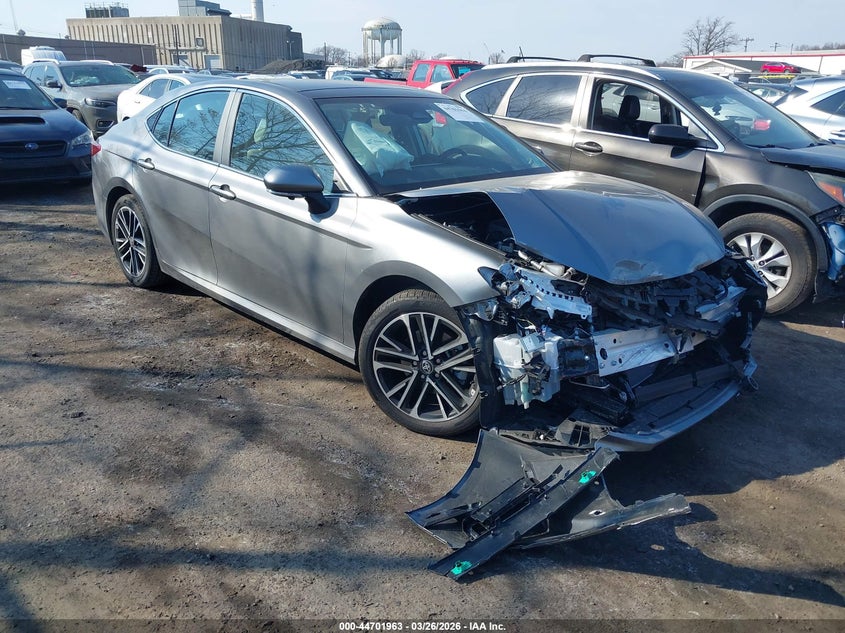 2025 Toyota Camry Xle