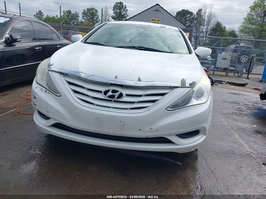 2012 Hyundai Sonata 2.4 Gls white Lot 111044702033 Vin 5NPEB4AC8CH482563