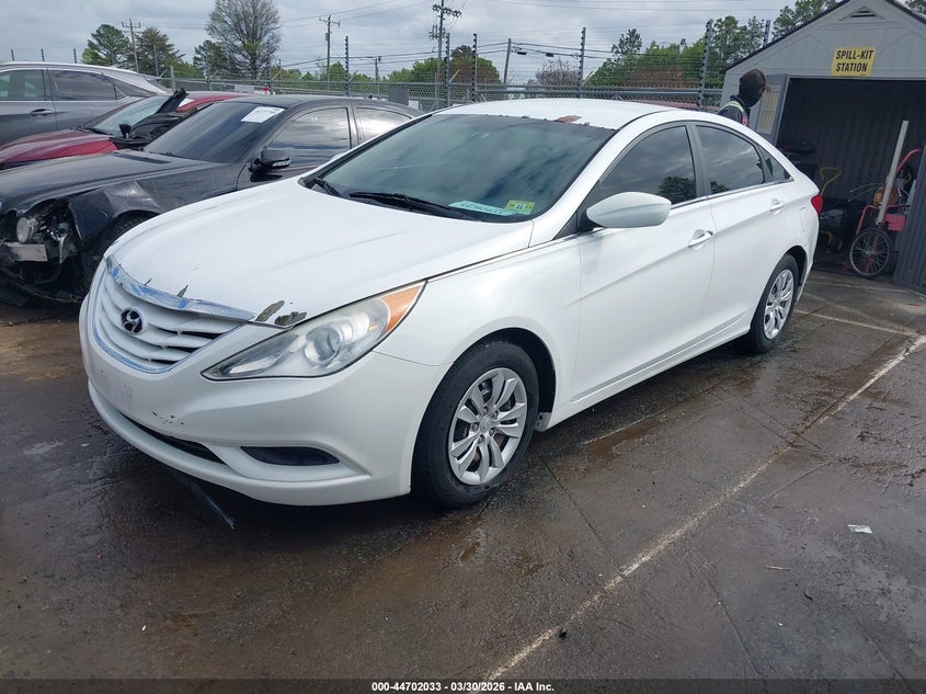 2012 Hyundai Sonata 2.4 Gls white Lot 111044702033 Vin 5NPEB4AC8CH482563