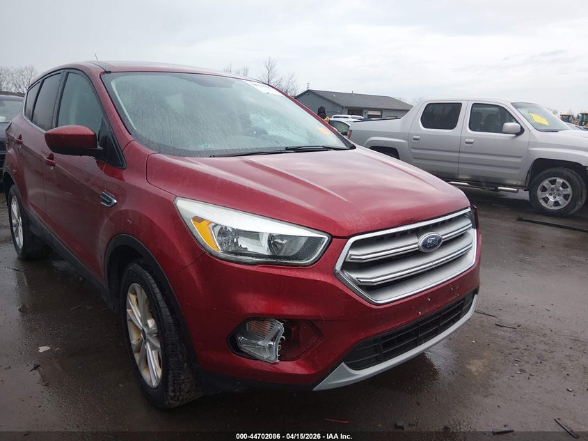 2017 Ford Escape 2.0 Se Red Lot 111044702086 Vin 1FMCU0G94HUC53196