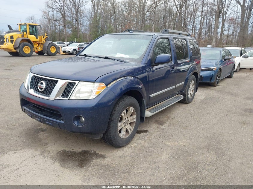 2011 Nissan Pathfinder Silver