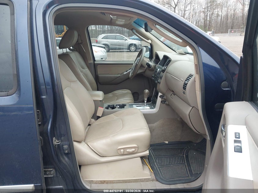 2011 Nissan Pathfinder Silver