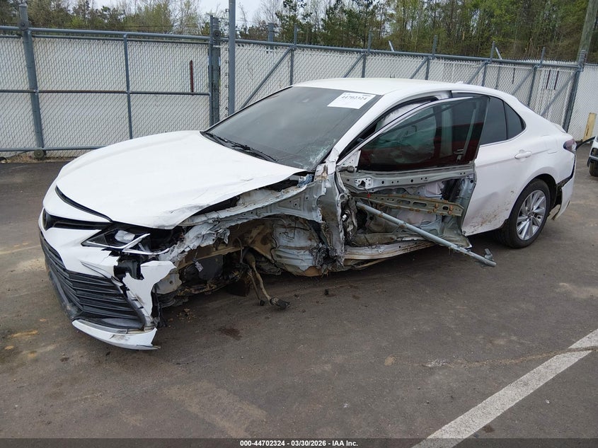 2021 Toyota Camry Le 4T1C11AK3MU520610 photo 1
