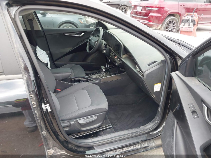 2023 Kia Niro Lx