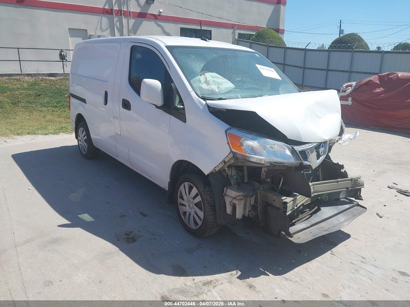 2015 NISSAN NV200 SV