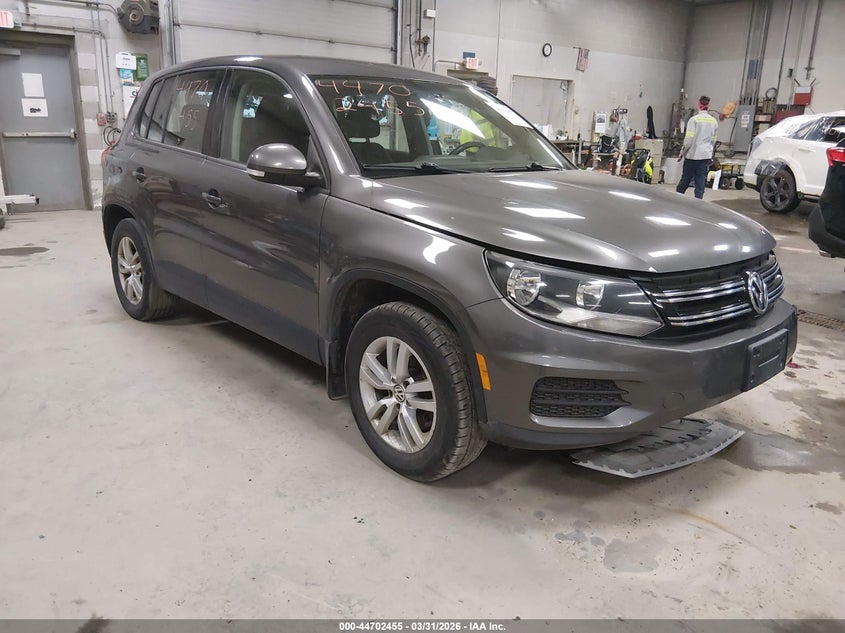 2014 Volkswagen Tiguan S
