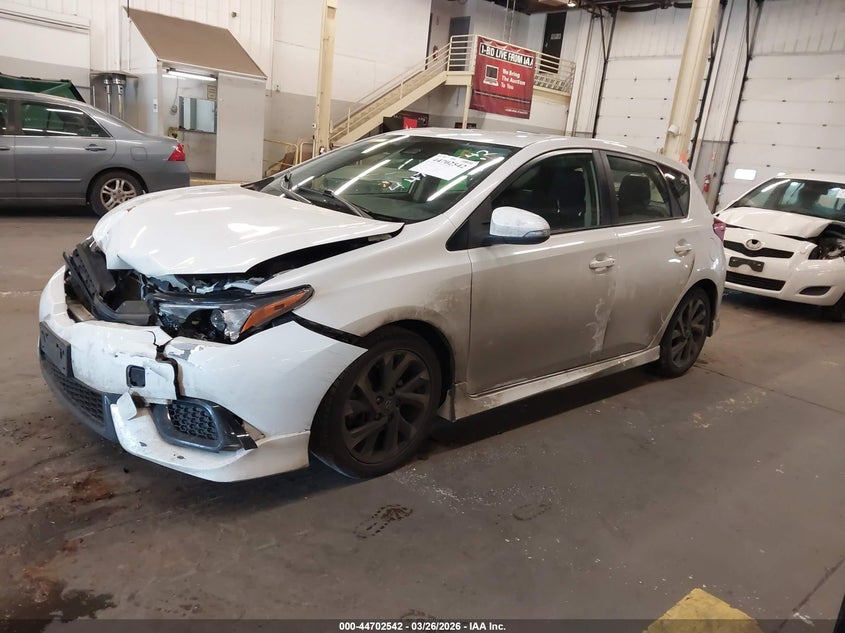 2018 TOYOTA COROLLA IM auction photo 2