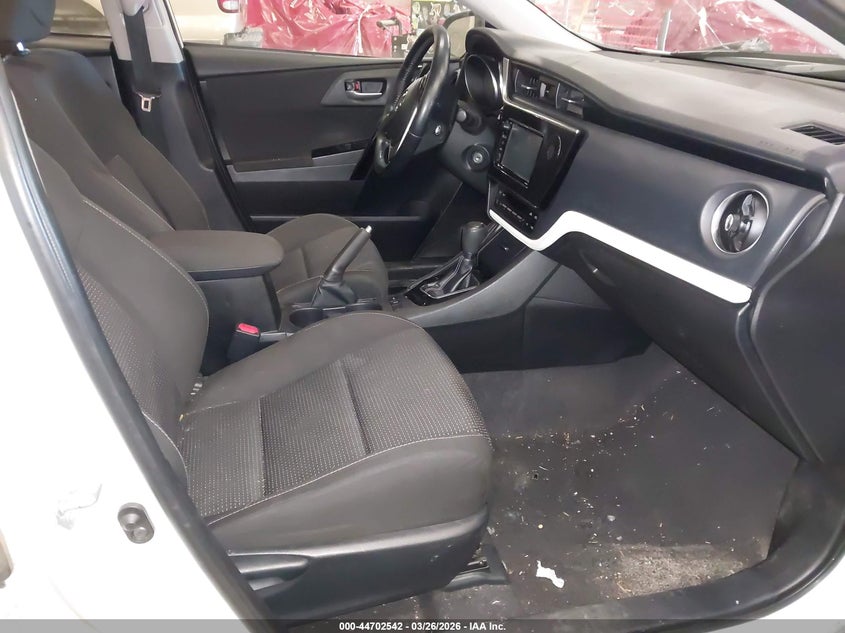 2018 TOYOTA COROLLA IM auction photo 5