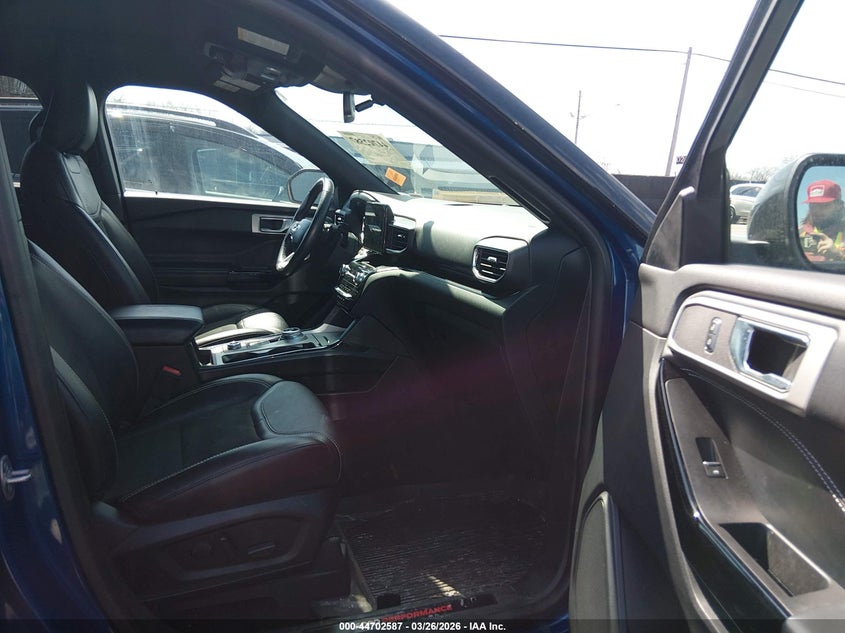 2022 Ford Explorer St