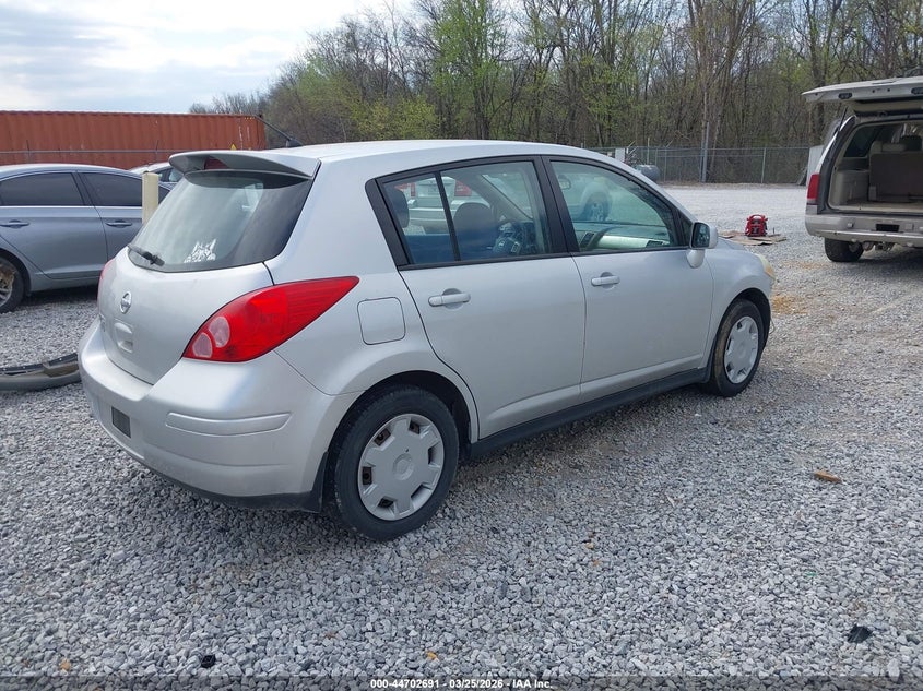 2009 Nissan Versa 1.8S