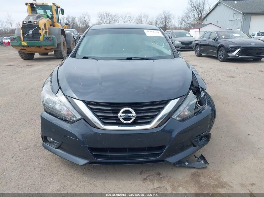 2017 Nissan Altima 3.5 Sl/3.5 Sr VIN: 1N4BL3AP1HC113596 Lot: 44702694