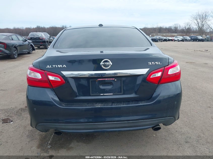 2017 Nissan Altima 3.5 Sl/3.5 Sr VIN: 1N4BL3AP1HC113596 Lot: 44702694