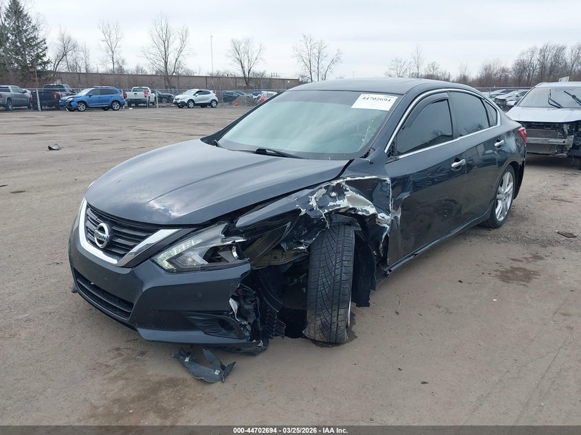 2017 Nissan Altima 3.5 Sl/3.5 Sr VIN: 1N4BL3AP1HC113596 Lot: 44702694