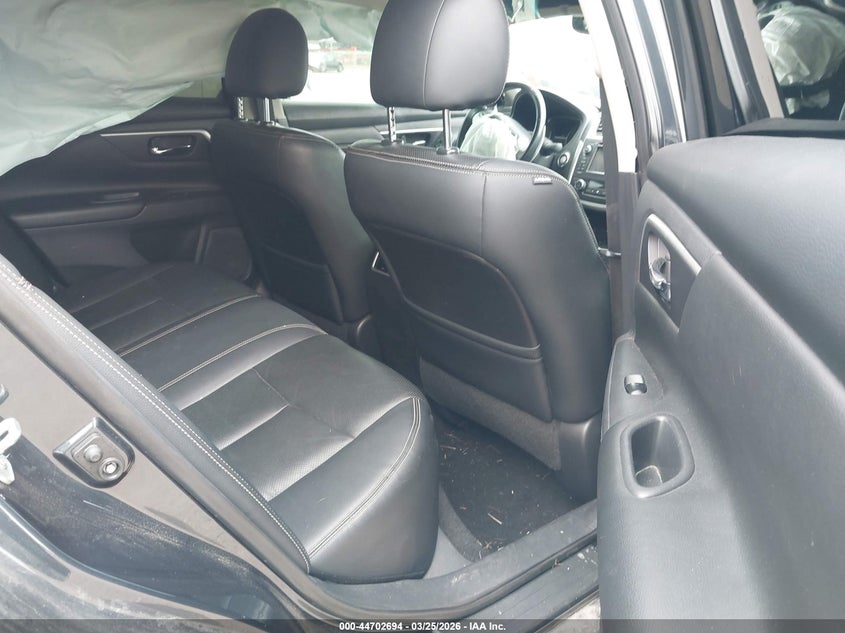 2017 Nissan Altima 3.5 Sl/3.5 Sr VIN: 1N4BL3AP1HC113596 Lot: 44702694