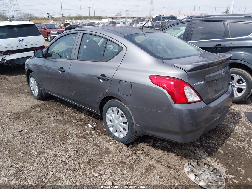 2017 Nissan Versa 1.6 S+