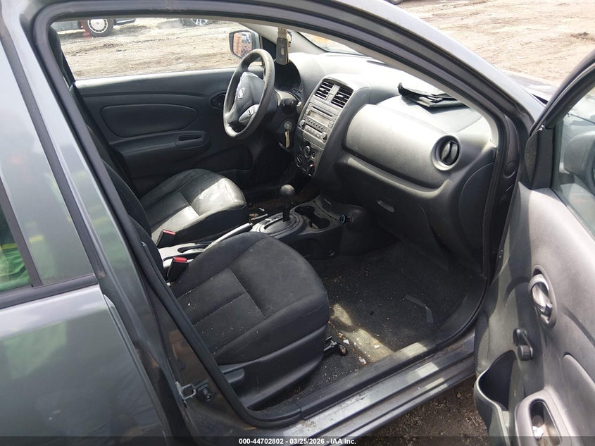 2017 Nissan Versa 1.6 S+