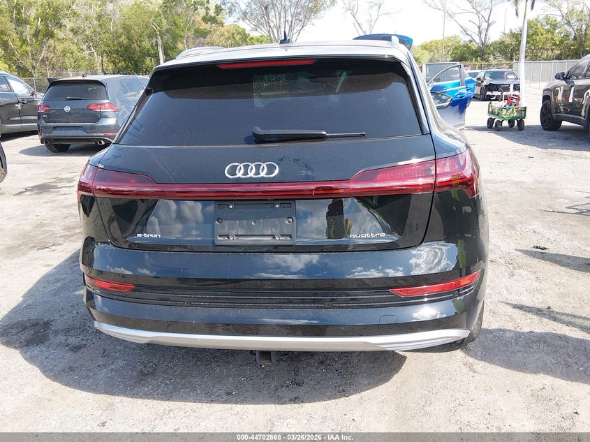 2022 Audi E-Tron Premium Plus Quattro VIN: WA1LAAGE8NB028507 Lot: 44702868