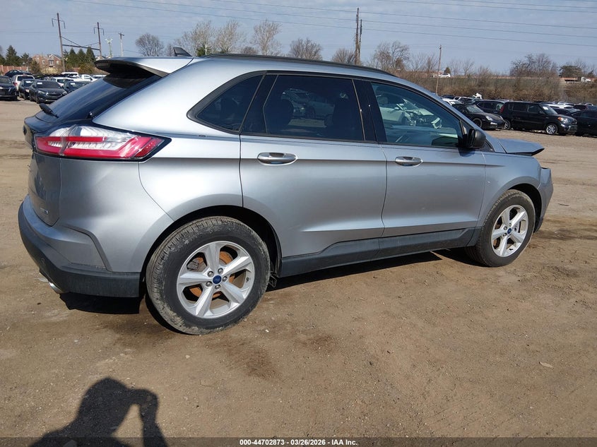 2020 Ford Edge Se