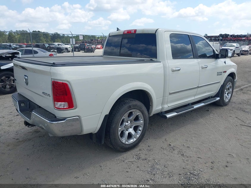 2017 Ram 1500 Laramie 4X4 5'7 Box