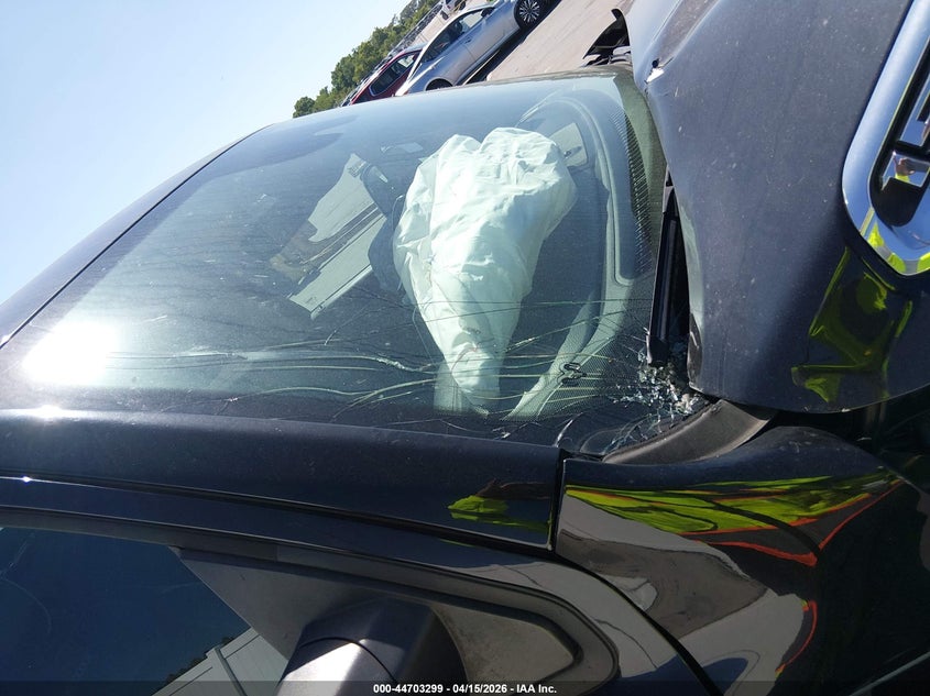 2019 Ram 1500 Laramie 4X2 5'7 Box VIN: 1C6RREJT4KN615862 Lot: 44703299