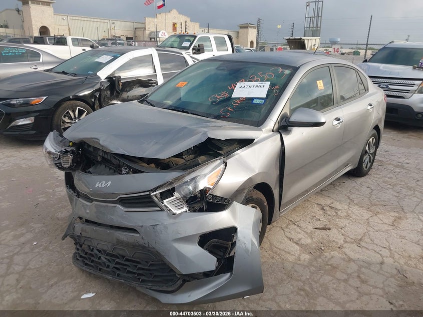 3KPA24AD4PE592639 2023 Kia Rio S photo 1