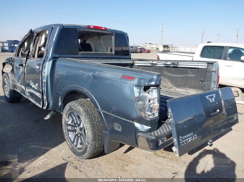 2011 Nissan Titan Sl