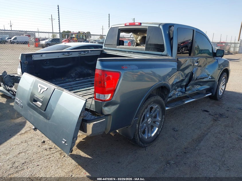 2011 Nissan Titan Sl