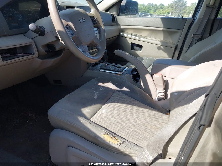 2005 Jeep Grand Cherokee Laredo